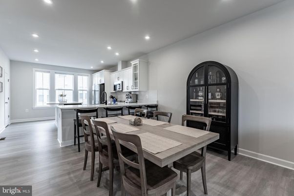 Dining room, Interior, Kitchen, Recessed Lighting, Wood Texture Flooring