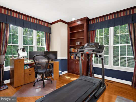 Fitness Equipment, Home Office, Interior, Recessed Lighting, Wood Texture Flooring