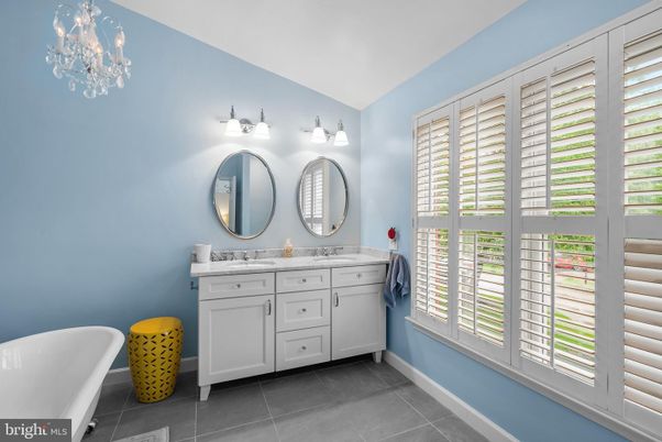 Bathroom, Dual Sink Vanities, Free Standing Baths, Interior