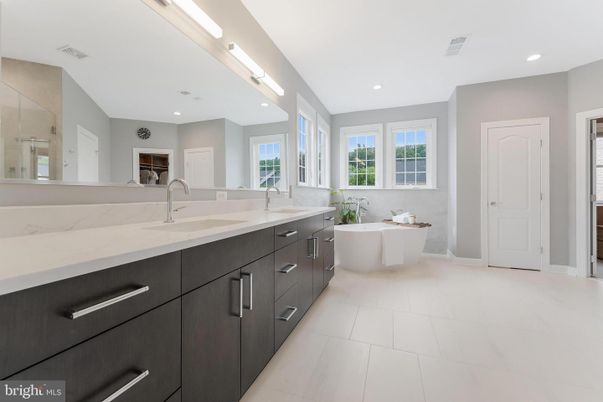 Bathroom, Dual Sink Vanities, Free Standing Baths, Interior, Recessed Lighting
