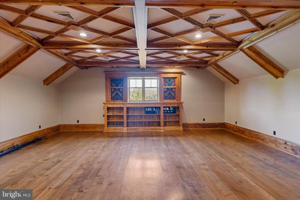 Empty room, Interior, Recessed Lighting, Wooden Beams, Wood Texture Flooring