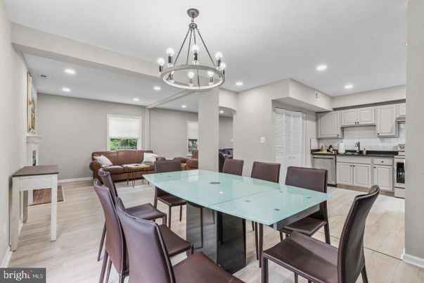 Chandelier, Dining room, Interior, Kitchen, Living room, Pendant Lights, Recessed Lighting, Wood Texture Flooring
