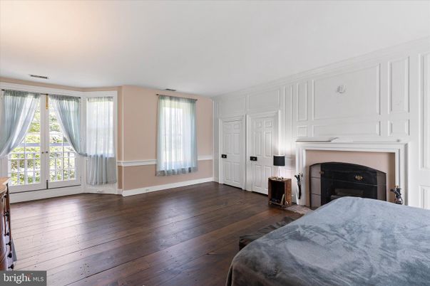 Bedroom, Fireplace, Interior, Wood Texture Flooring