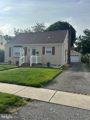 Detached Garage, Exterior, Facade, Cape Cod
