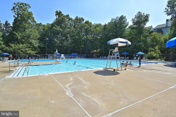Exterior, Playground, Pool