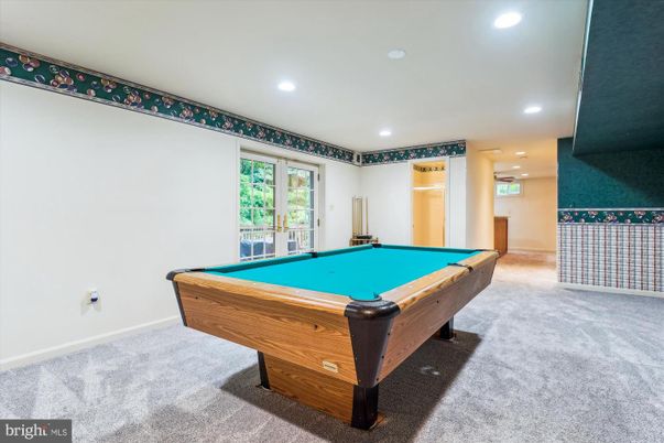 Billiard Table, Game Room, Interior, Recessed Lighting
