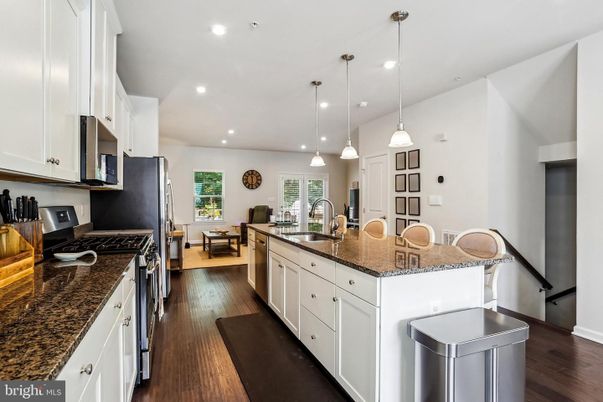 Dining room, Interior, Kitchen, Pendant Lights, Recessed Lighting, Wood Texture Flooring