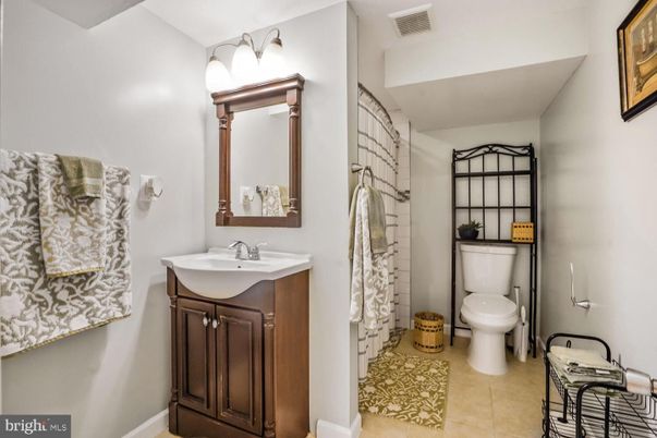 Bathroom, Interior