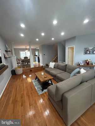 Dining room, Interior, Living room, Recessed Lighting, Wood Texture Flooring