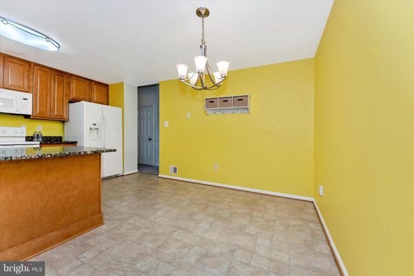 Chandelier, Empty room, Interior, Kitchen