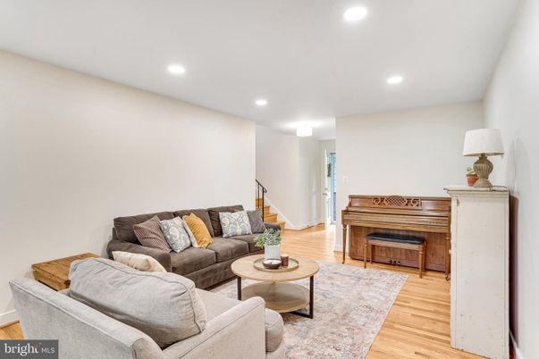 Interior, Living room, Piano, Recessed Lighting, Wood Texture Flooring