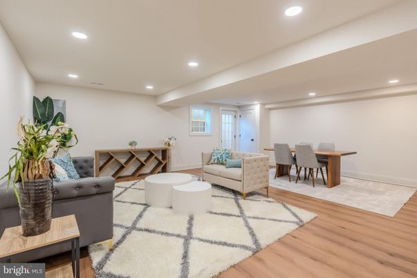 Dining room, Interior, Living room, Recessed Lighting, Wood Texture Flooring