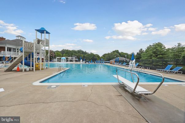 Exterior, Playground, Pool