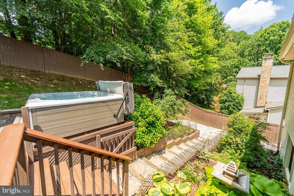 Exterior, Hot Tub