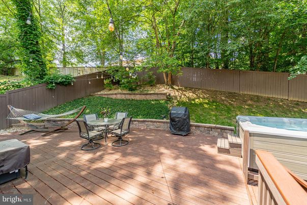 Exterior, Hot Tub