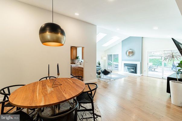 Dining room, Fireplace, Interior, Pendant Lights, Recessed Lighting, Wood Texture Flooring
