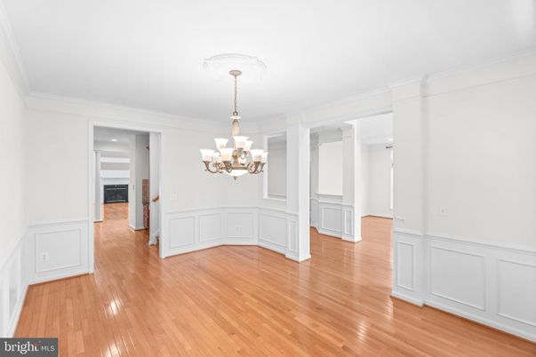 Chandelier, Empty room, Interior, Recessed Lighting, Wood Texture Flooring