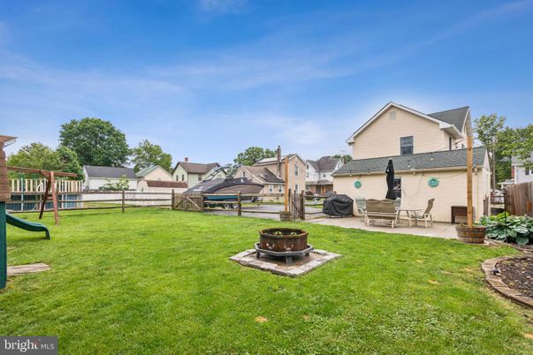 Backyard, Exterior, Playground
