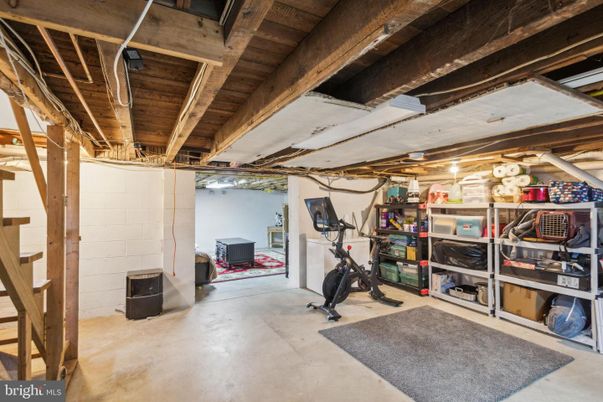 Fitness Equipment, Interior, Wooden Beams, Wooden Ceilings
