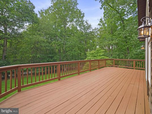 Exterior, Wood Texture Flooring