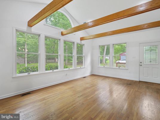 Empty room, Interior, Wooden Beams, Wood Texture Flooring