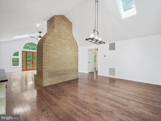 Empty room, Interior, Pendant Lights, Recessed Lighting, Wood Texture Flooring
