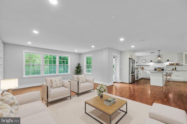 Interior, Kitchen, Living room, Pendant Lights, Recessed Lighting, Stainless Steel Appliances, Wood Texture Flooring