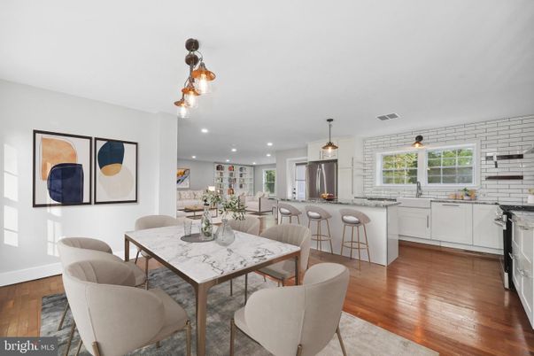 Dining room, Interior, Kitchen, Pendant Lights, Recessed Lighting, Stone Walls, Wood Texture Flooring