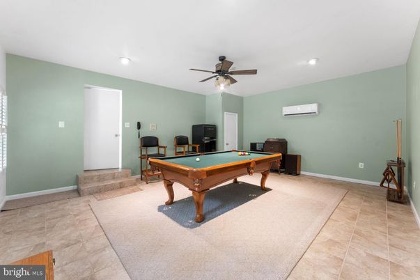 Billiard Table, Game Room, Interior, Recessed Lighting