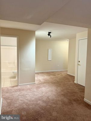 Bathroom, Empty room, Interior