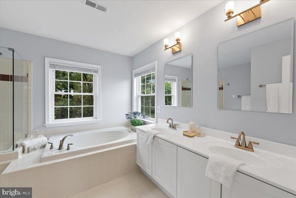 Bathroom, Dual Sink Vanities, Interior
