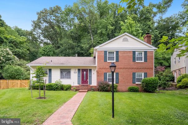 Exterior, Facade, Brick Facade, Split Level
