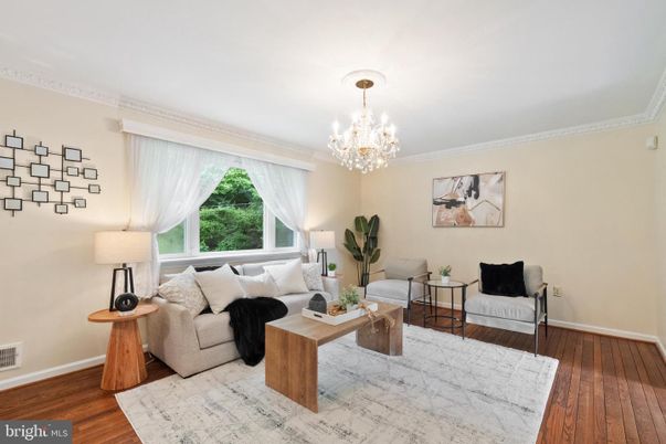 Chandelier, Interior, Living room, Wood Texture Flooring