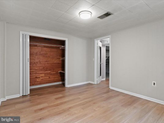 Empty room, Interior, Wood Texture Flooring, Wooden Walls