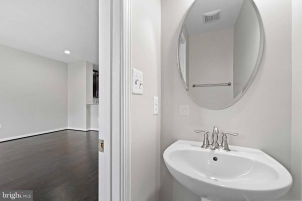 Bathroom, Interior, Recessed Lighting, Wood Texture Flooring