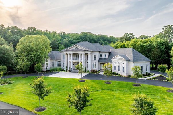 Backyard, Exterior, Facade, French Provincial