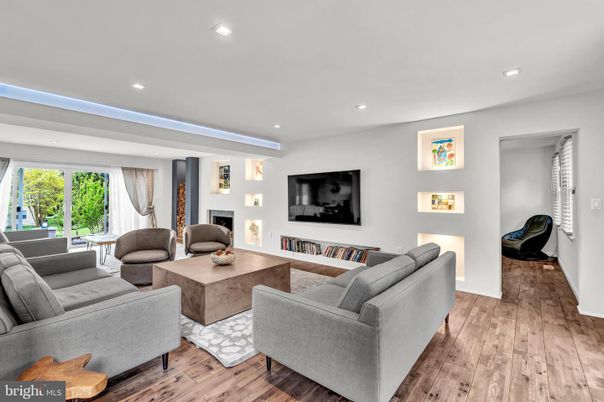 Fireplace, Interior, Living room, Recessed Lighting, Wood Texture Flooring