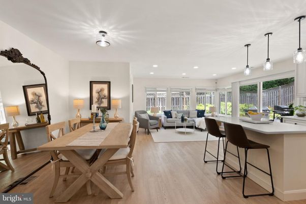 Dining room, Interior, Living room, Pendant Lights, Recessed Lighting, Wood Texture Flooring