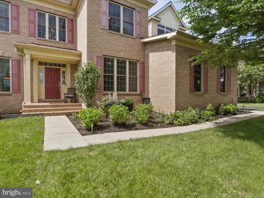 Exterior, Facade, Brick Facade, Brick Traditional