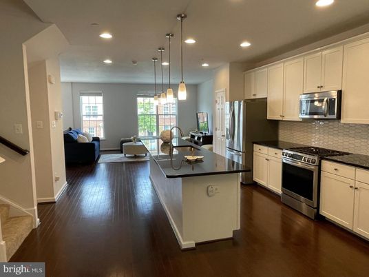 Interior, Kitchen, Living room, Pendant Lights, Recessed Lighting, Stainless Steel Appliances, Wood Texture Flooring