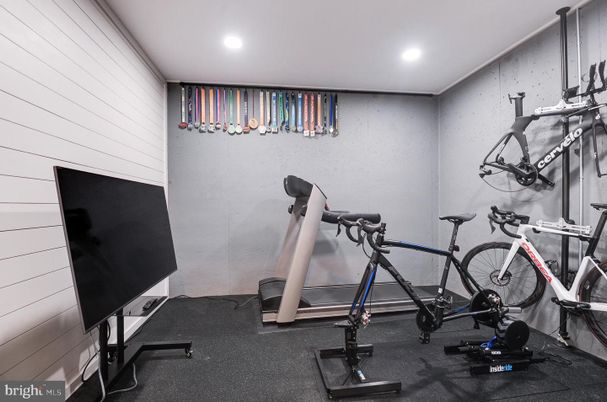 Fitness Equipment, Interior, Recessed Lighting