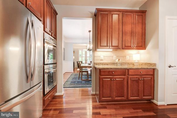 Dining room, Interior, Kitchen, Pendant Lights, Stainless Steel Appliances, Wood Texture Flooring