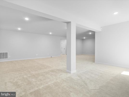 Empty room, Interior, Recessed Lighting