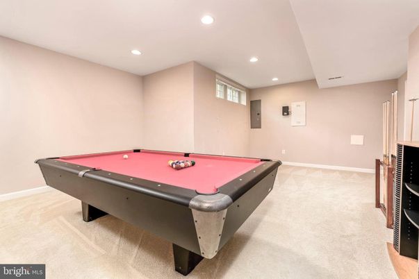 Billiard Table, Game Room, Interior, Recessed Lighting