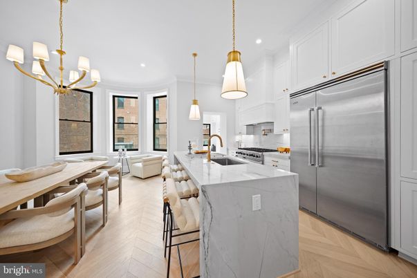 Dining room, Interior, Kitchen, Living room, Pendant Lights, Recessed Lighting, Stainless Steel Appliances, Wood Texture Flooring