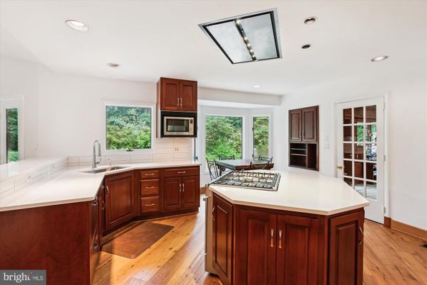 Glass Ceilings, Interior, Kitchen, Recessed Lighting, Wood Texture Flooring