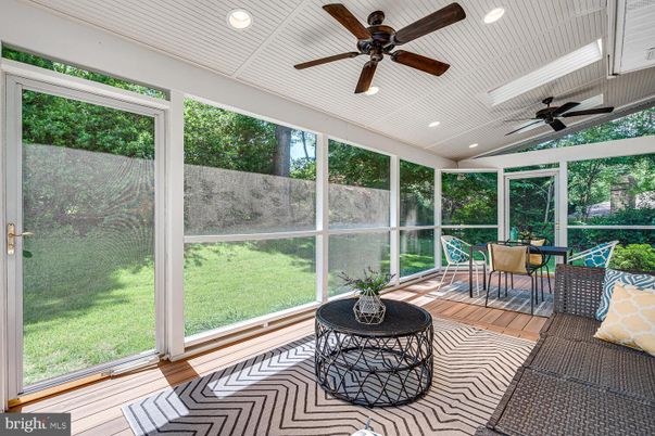 Dining room, Interior, Recessed Lighting, Sun Room, Wood Texture Flooring