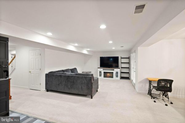 Fireplace, Interior, Living room, Recessed Lighting