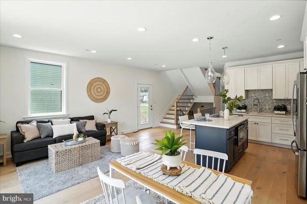 Dining room, Interior, Kitchen, Living room, Pendant Lights, Recessed Lighting, Stainless Steel Appliances, Wood Texture Flooring