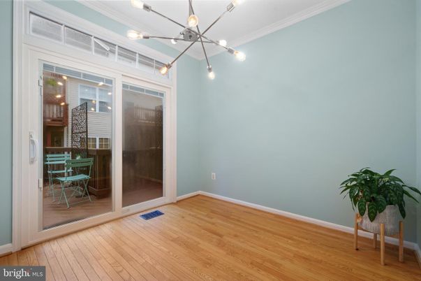 Interior, Pendant Lights, Wood Texture Flooring